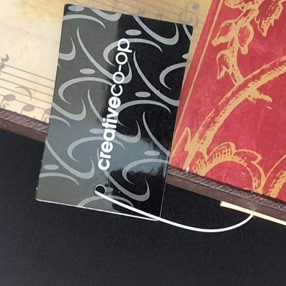 NWT, Pheonix Creative Co-op 4×6 MDF Instrument/Music Notes Designed Frame. - Picture 4 of 9